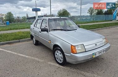 Лифтбек ЗАЗ 1103 Славута 2000 в Полтаве