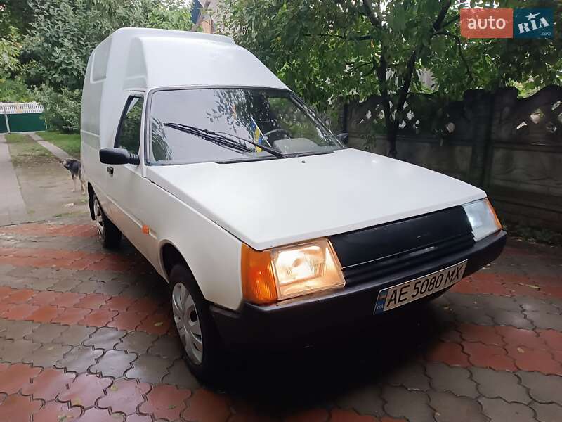 ЗАЗ 11055