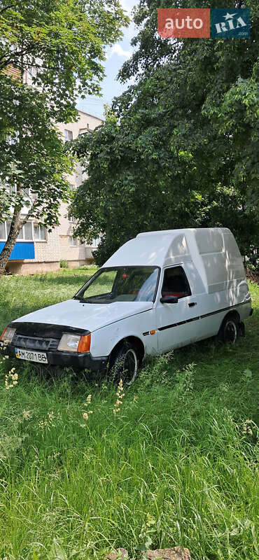 Грузовой фургон ЗАЗ 11055 2006 в Житомире