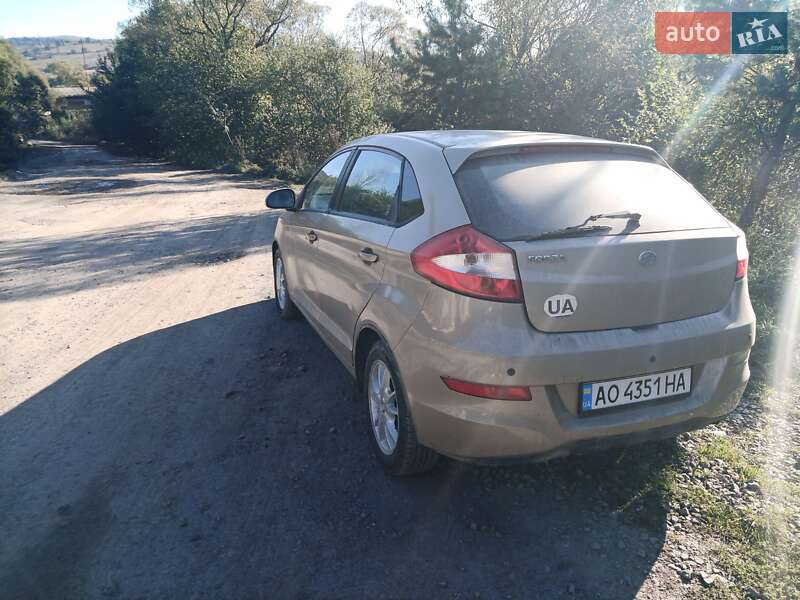 Хэтчбек ЗАЗ Forza 2012 в Воловце фото 4 Хэтчбек ЗАЗ Forza 2012 в Воловце