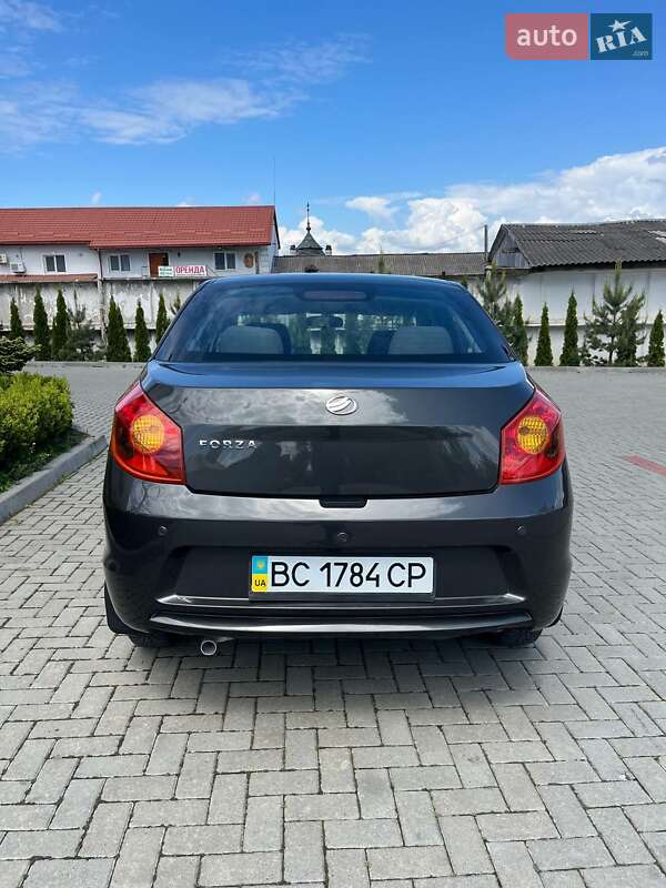 Хэтчбек ЗАЗ Forza 2012 в Золочеве