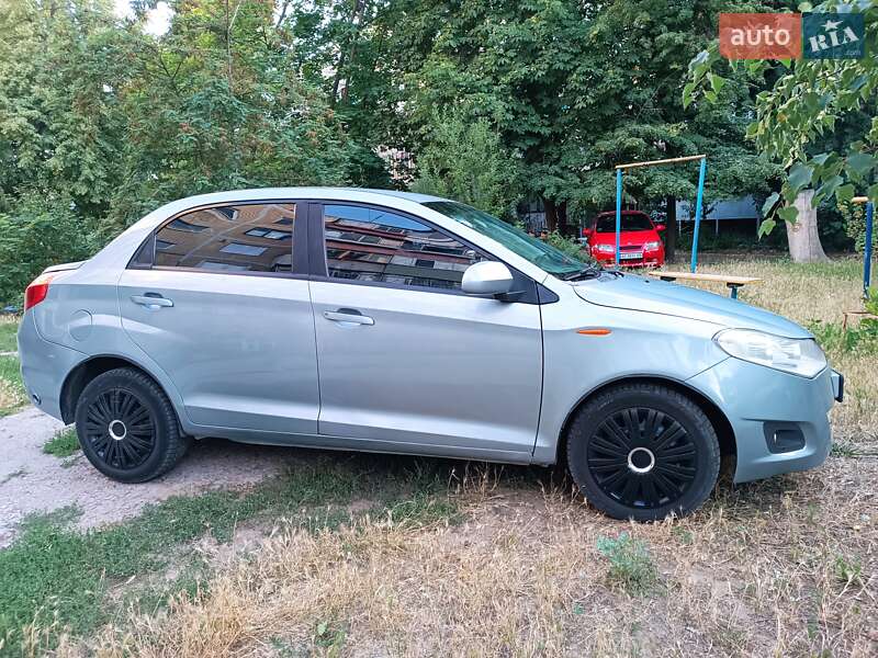Лифтбек ЗАЗ Forza 2011 в 