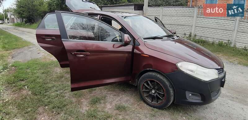 Хетчбек ЗАЗ Forza 2012 в Харкові фото 6 Хетчбек ЗАЗ Forza 2012 в Харкові