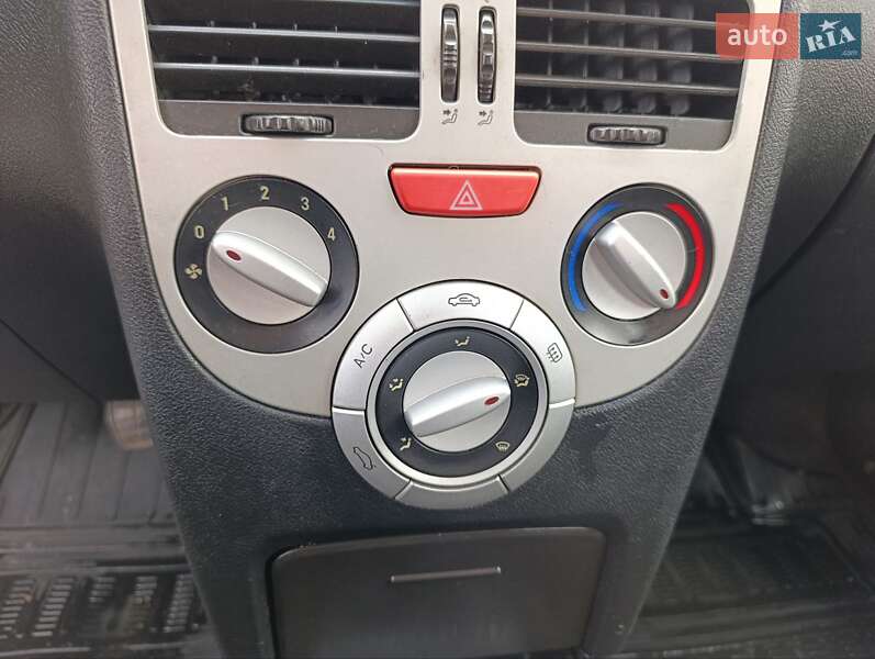 Хэтчбек ЗАЗ Forza 2014 в Новониколаевке фото 17 Хэтчбек ЗАЗ Forza 2014 в Новониколаевке