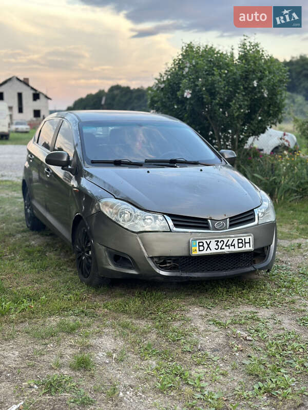 ЗАЗ Forza 2011 ЗАЗ Forza 2011