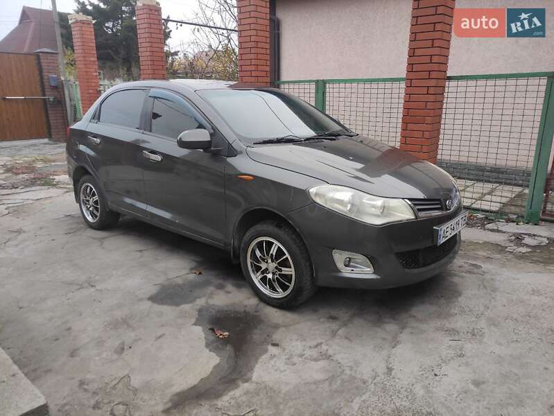 Хэтчбек ЗАЗ Forza 2012 в Кривом Роге фото 3 Хэтчбек ЗАЗ Forza 2012 в Кривом Роге