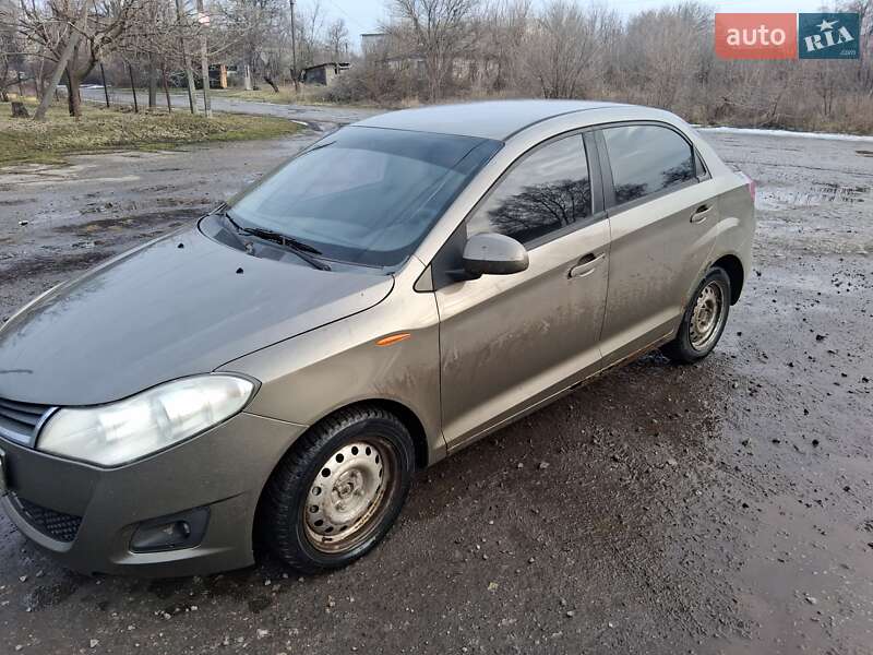 ЗАЗ Forza 2011 ЗАЗ Forza 2011