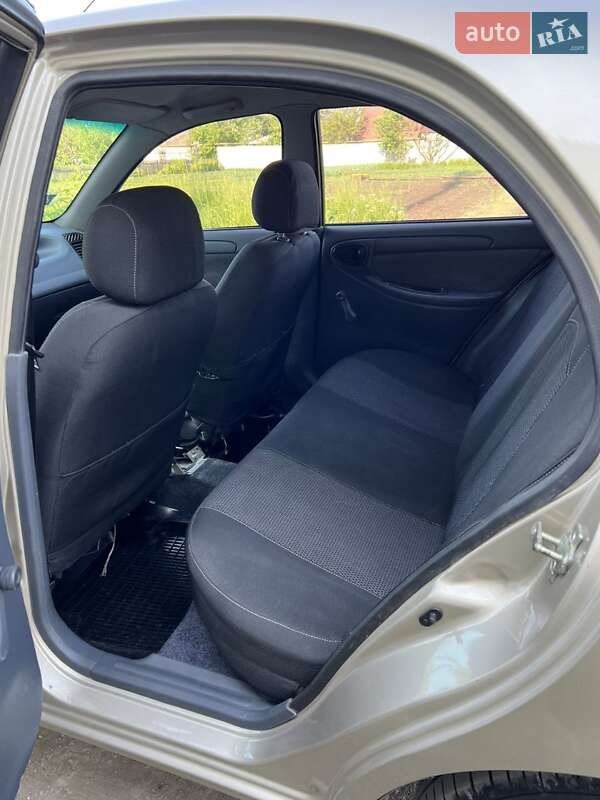 Хэтчбек ЗАЗ Lanos 2011 в Вольногорске