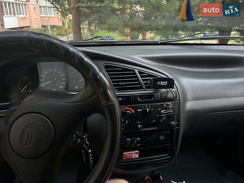 Седан ЗАЗ Lanos 2011 в Николаеве