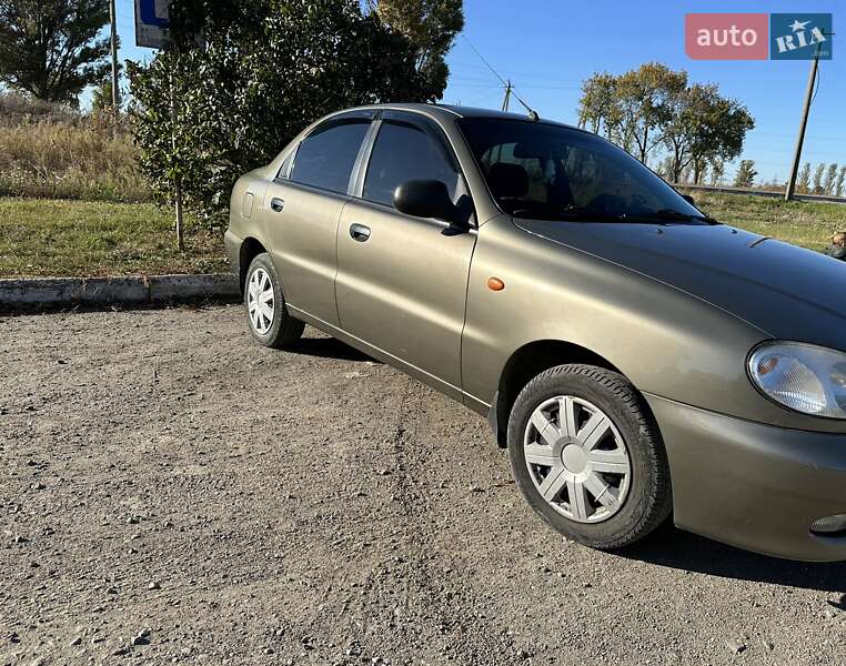 Седан ЗАЗ Lanos 2011 в Дніпрі