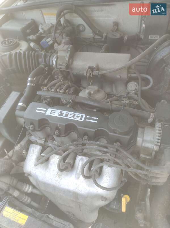 Седан ЗАЗ Lanos 2010 в Чернівцях