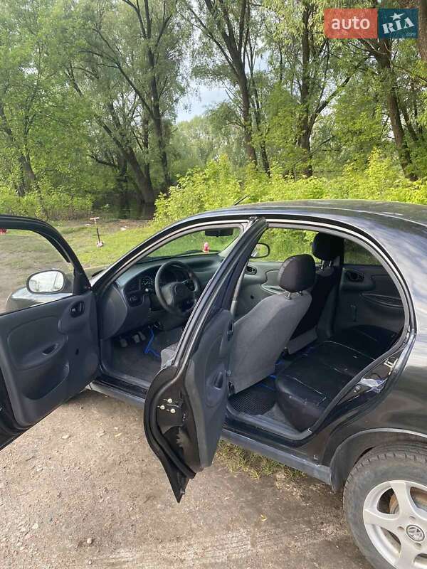 Седан ЗАЗ Lanos 2010 в Новгород-Северском