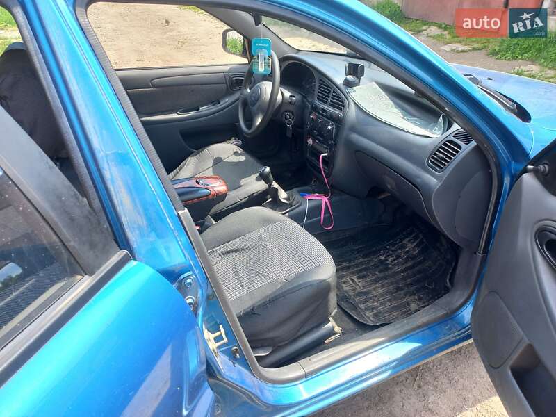 Седан ЗАЗ Lanos 2011 в Конотопі