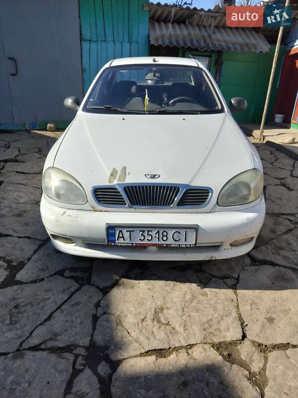 Седан ЗАЗ Lanos 2009 в Снятине