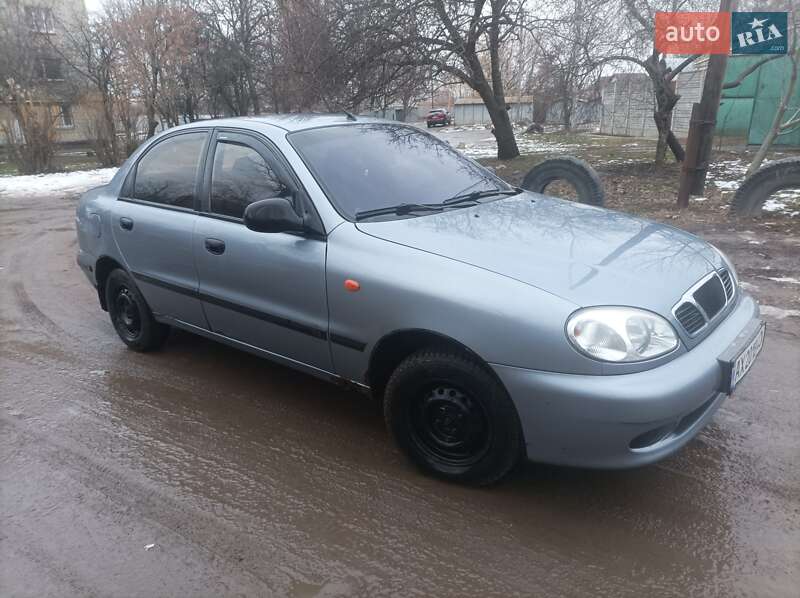 Седан ЗАЗ Lanos 2009 в Харкові