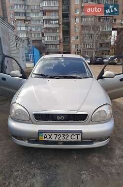 Хэтчбек ЗАЗ Lanos 2012 в 