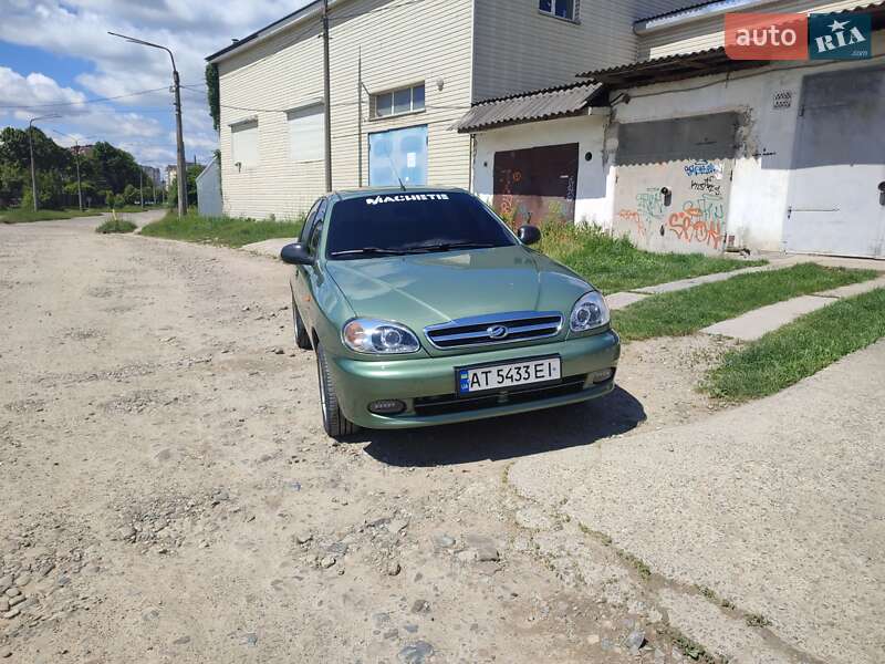 Седан ЗАЗ Lanos 2010 в Ивано-Франковске