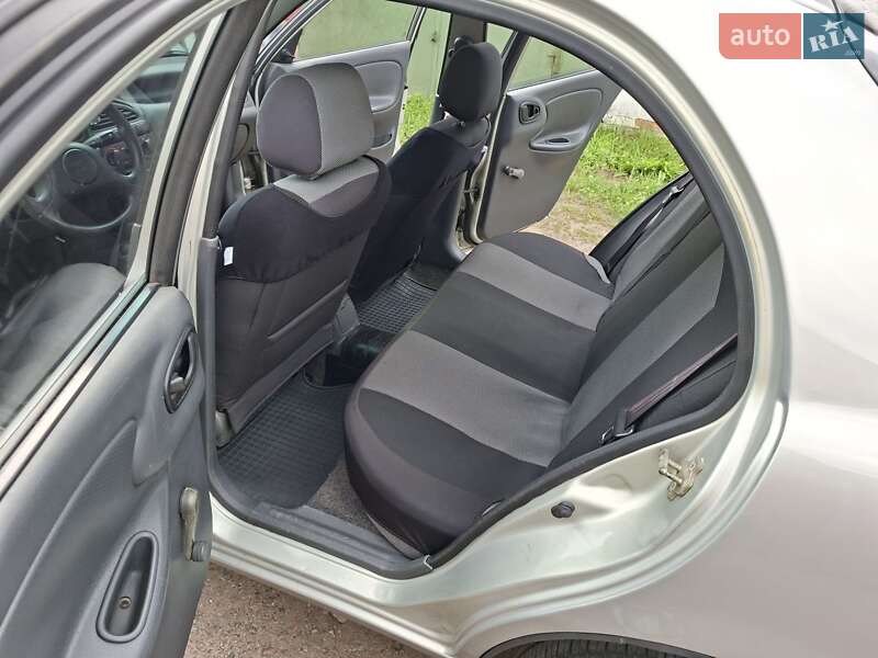 Седан ЗАЗ Lanos 2010 в Ніжині