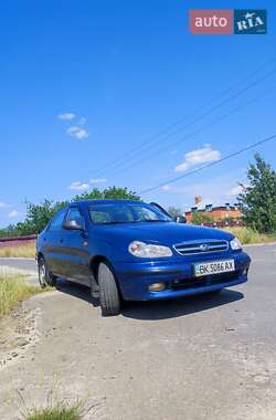 Седан ЗАЗ Lanos 2010 в Вараші