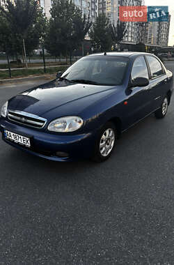 Седан ЗАЗ Lanos 2010 в Буче
