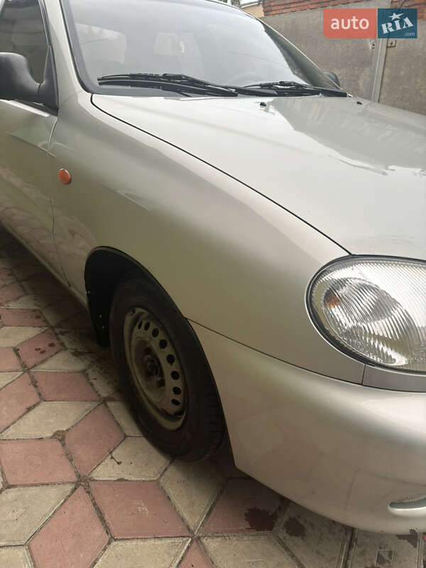 Седан ЗАЗ Lanos 2010 в Сумах