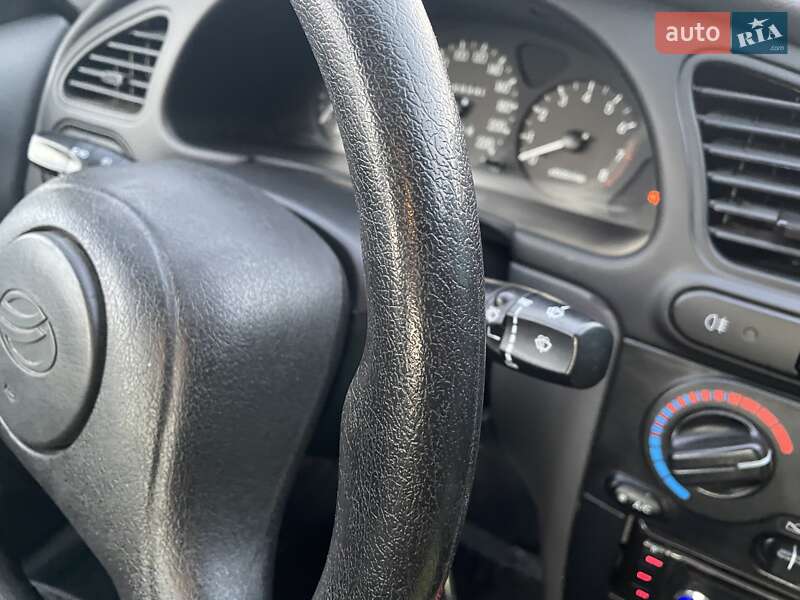 Седан ЗАЗ Lanos 2010 в Нікополі