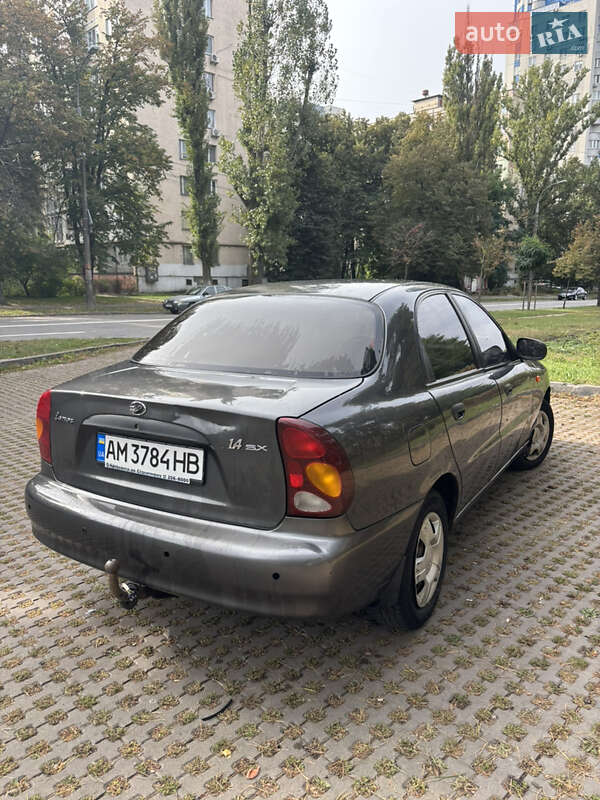 Седан ЗАЗ Lanos 2012 в Киеве