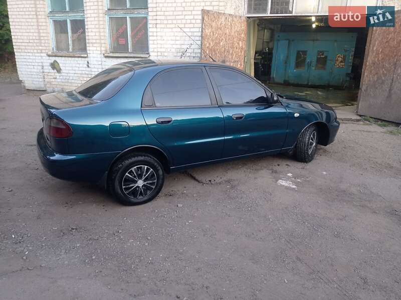 Седан ЗАЗ Lanos 2006 в Дніпрі