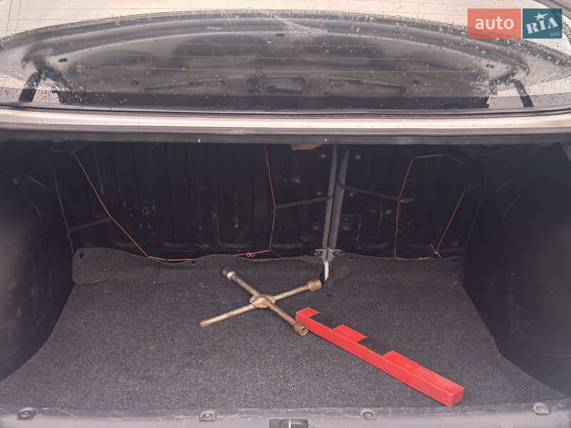 Седан ЗАЗ Lanos 2006 в Днепре