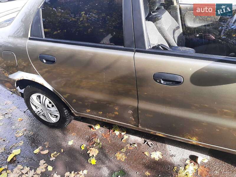 Седан ЗАЗ Lanos 2005 в Києві