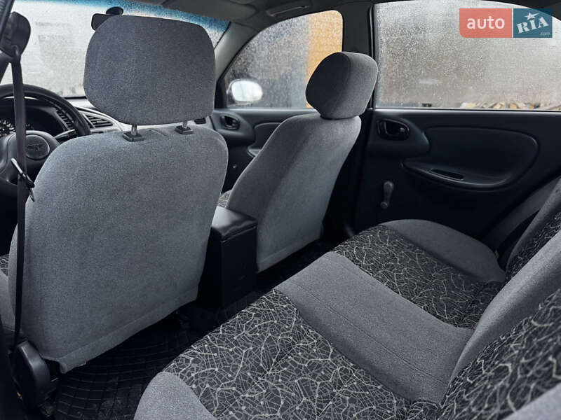 Седан ЗАЗ Lanos 2009 в Житомире