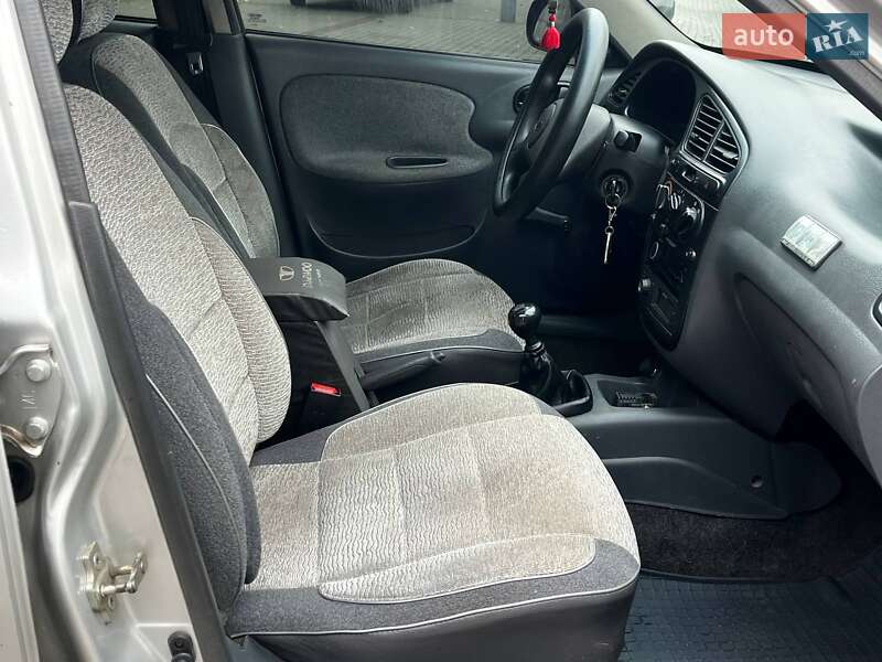 Седан ЗАЗ Lanos 2007 в Днепре