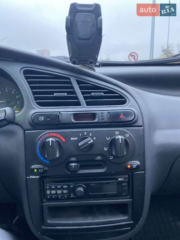 Седан ЗАЗ Lanos 2011 в Днепре