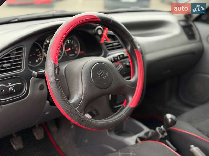 Седан ЗАЗ Lanos 2011 в Кривому Розі