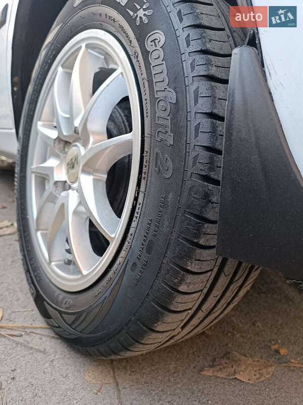 Седан ЗАЗ Lanos 2008 в Днепре