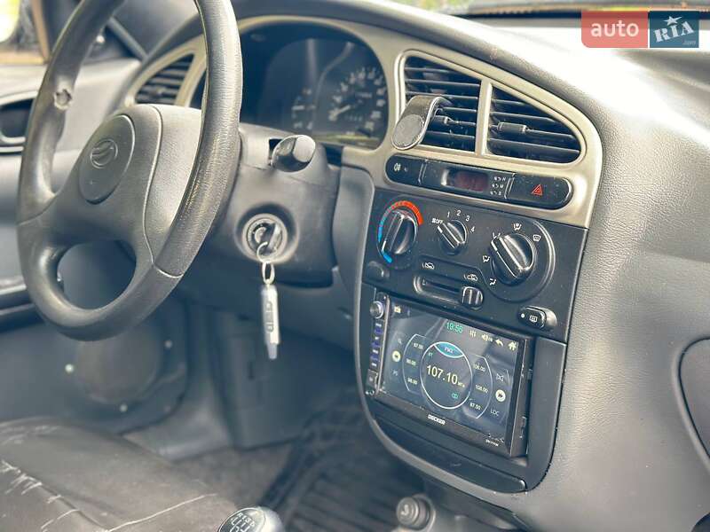 Седан ЗАЗ Lanos 2009 в Николаеве