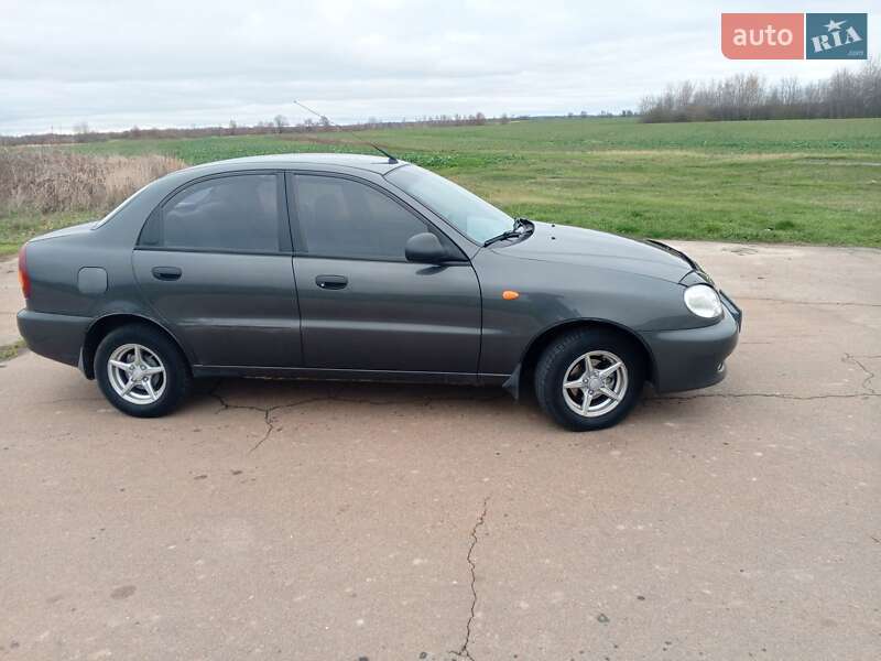 Седан ЗАЗ Lanos 2011 в Чернігові