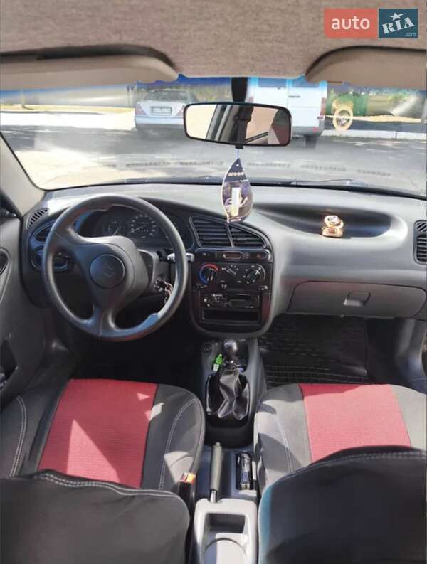 Седан ЗАЗ Lanos 2010 в Измаиле