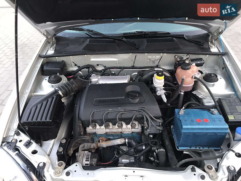 Седан ЗАЗ Lanos 2010 в Житомире