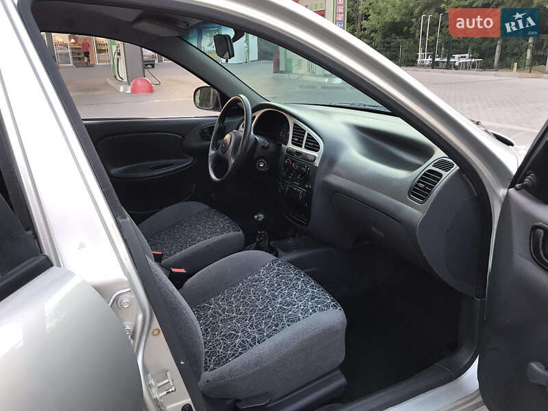 Седан ЗАЗ Lanos 2010 в Житомире