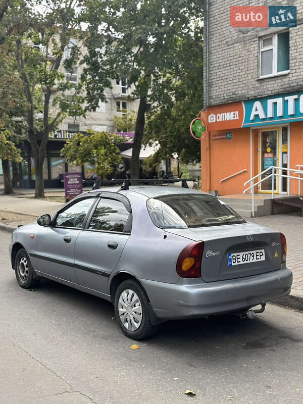 Седан ЗАЗ Lanos 2010 в Николаеве