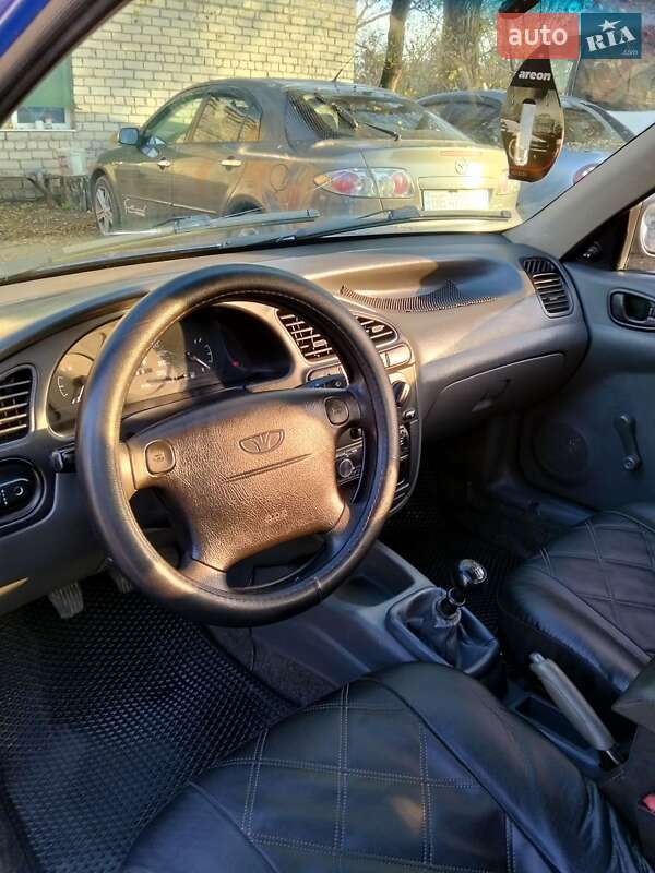 Седан ЗАЗ Lanos 2009 в Николаеве