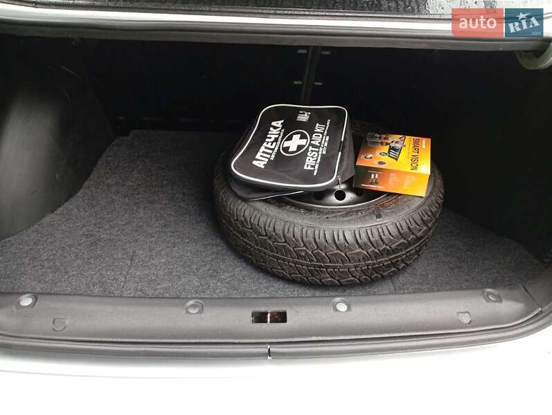 Седан ЗАЗ Lanos 2011 в Полтаве