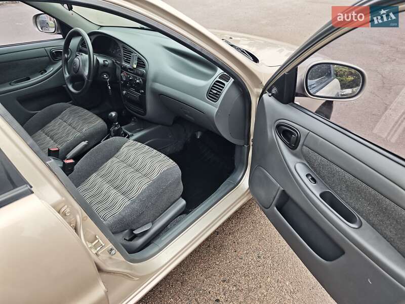 Седан ЗАЗ Lanos 2013 в Сумах