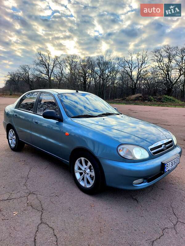 Седан ЗАЗ Lanos 2011 в Тростянце