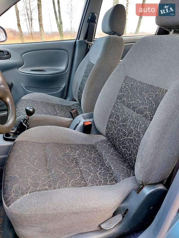 Седан ЗАЗ Lanos 2011 в Тростянце