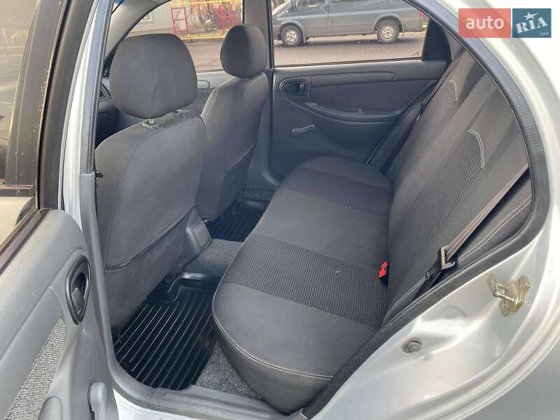 Седан ЗАЗ Lanos 2013 в Николаеве