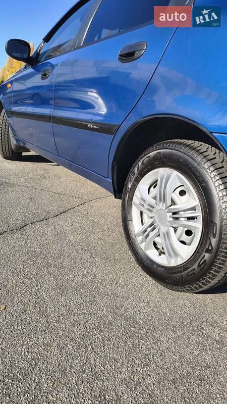 Седан ЗАЗ Lanos 2010 в Горішніх Плавнях