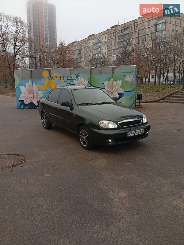 Седан ЗАЗ Lanos 2012 в Днепре