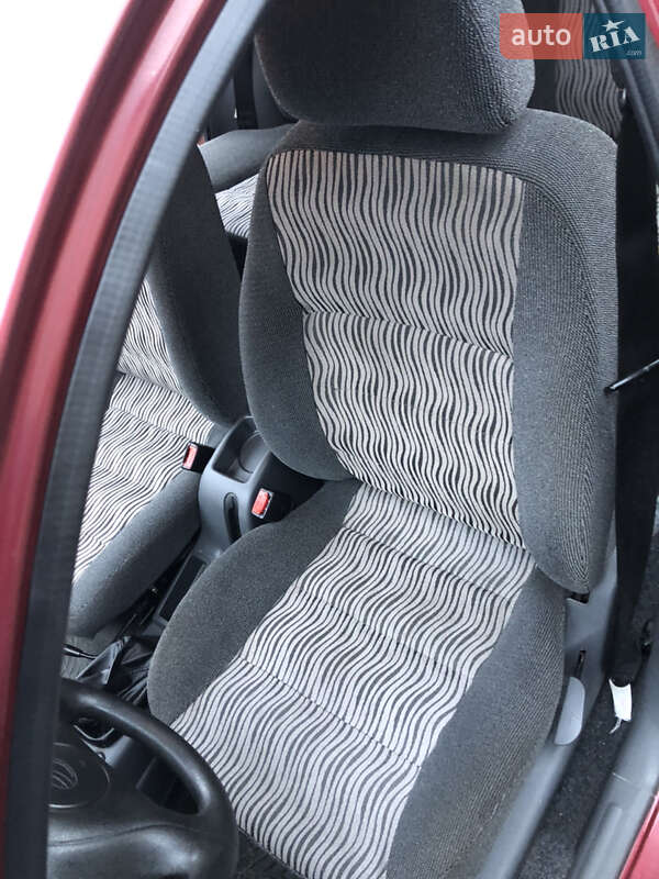 Хетчбек ЗАЗ Lanos 2012 в Івано-Франківську